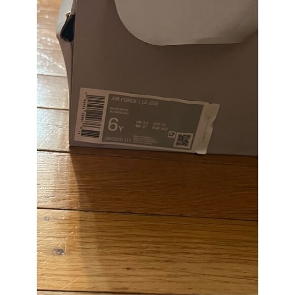 Air Force 1 LE (GS) 6Y White - Picture 5 of 11